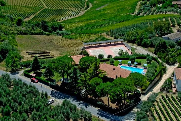 Agriturismo La Roccaia Farmstay