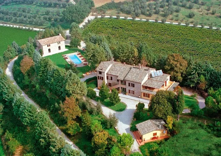 Agriturismo Perugia Podere Caldaruccio La Pineta