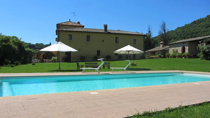 Azienda Agrituristica Podere Pratovecchio.