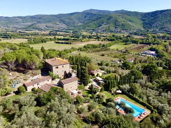 Borgo Dolci Colline – Agriturismo e Ristorante