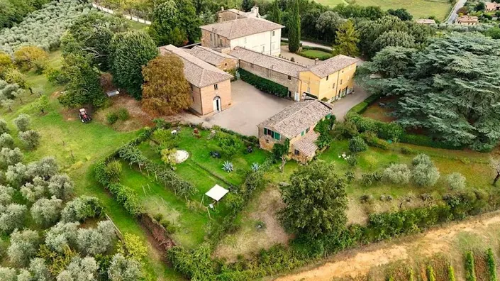 Borgo Villa Certano – Holiday Homes in Tuscany
