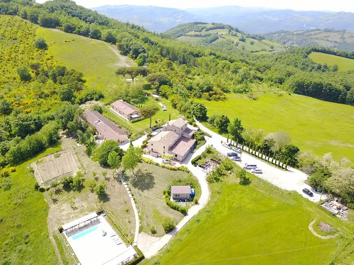 Pian Di Cascina – Umbria with kids – family holidays, pool, restaurant & playpark