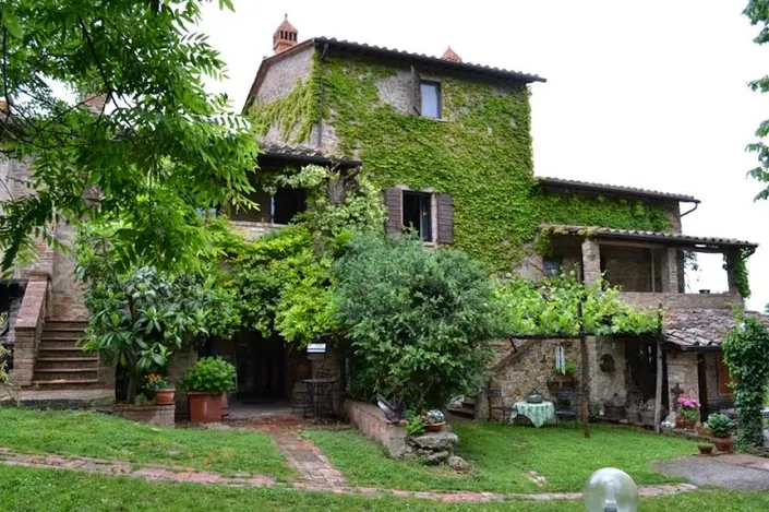 Poggio Etrusco di Sheldon Johns Pamela